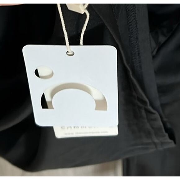 NWT MINIMALIST slinky black cropped longsleeve top by COMMENSE M - Picture 3 of 7